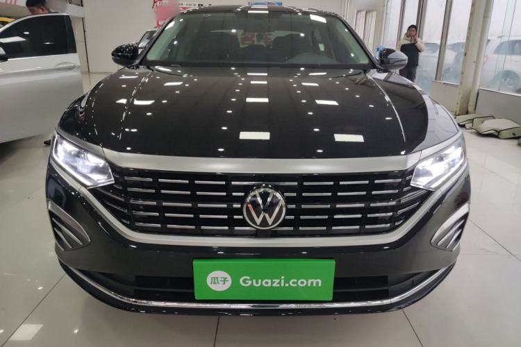 Used Volkswagen Passat 2025 Premium Version 380TSI Dragon Edition
