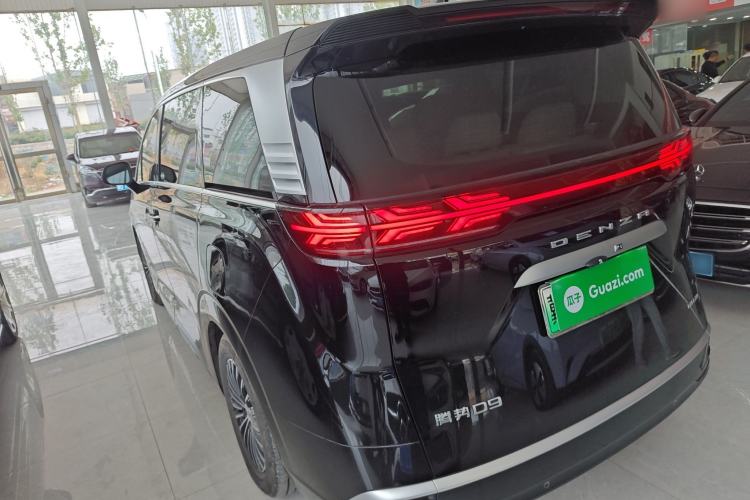 Used Denza D9 2024 DM-i 980 Four-Wheel Drive Prestige Model Rear Left 45 Deg