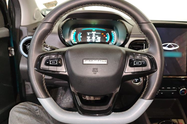 Used Chery QQ Little Ant 2022 Sweet Pink Edition Full-Sugar Version Lithium Iron Phosphate 30 kW 301 km Steering Wheel