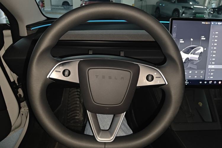 Used Tesla Model 3 2025 Model Revised Rear-Wheel-Drive Version
