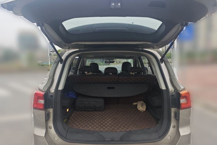 Used FORTHING Joyear X5 2017 1.6L Manual Luxury Model Trunk