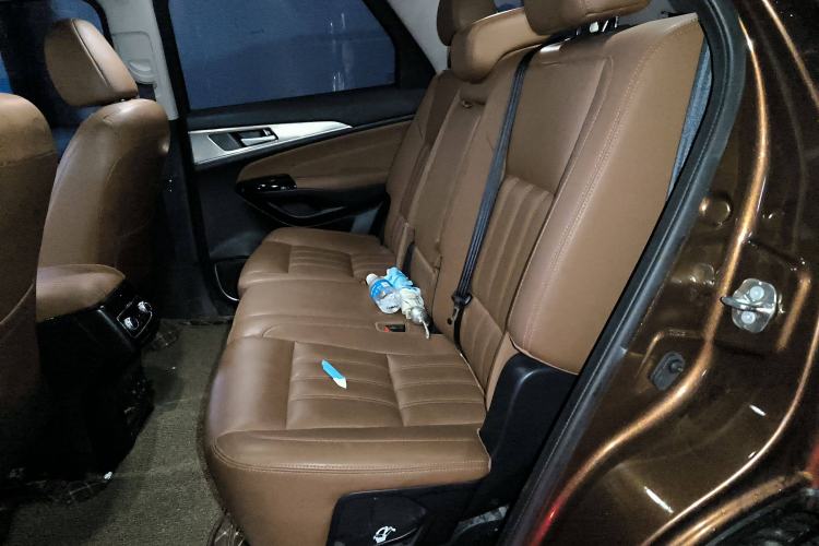 Used CHANGAN CS95 2017 2.0T Two-Wheel Drive Zhitu Edition