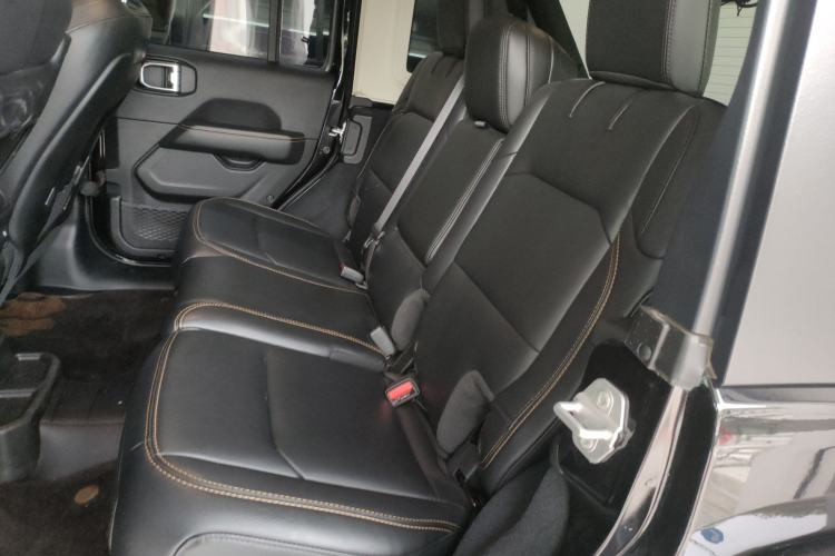 Used Jeep Wrangler 2024 2.0T Sahara Four-Door Edition