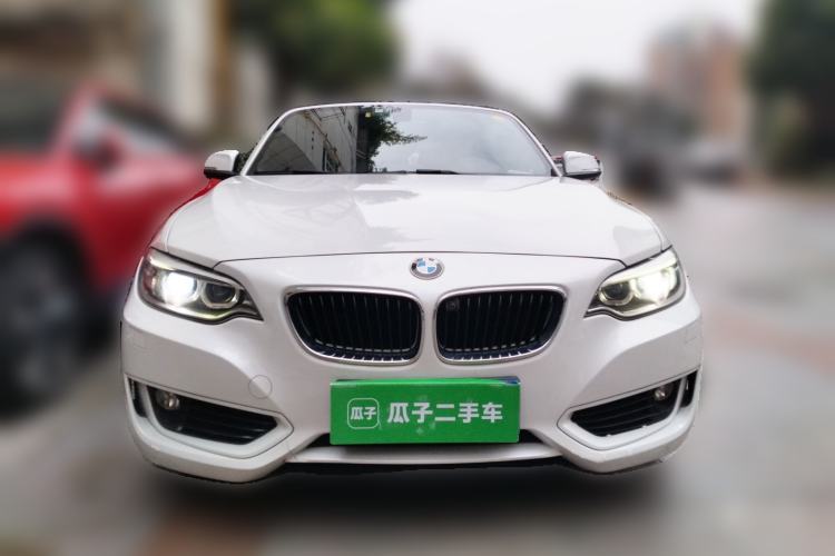 Used BMW 2 Series 2015 220i Convertible Coupe Leading Model
