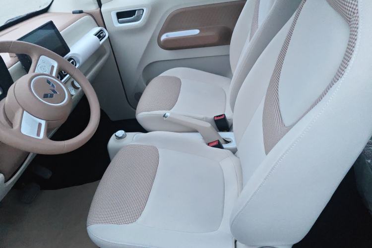 Used Wuling Hongguang MINIEV 2024 3rd Generation 215km Youth Edition Left Front Seat