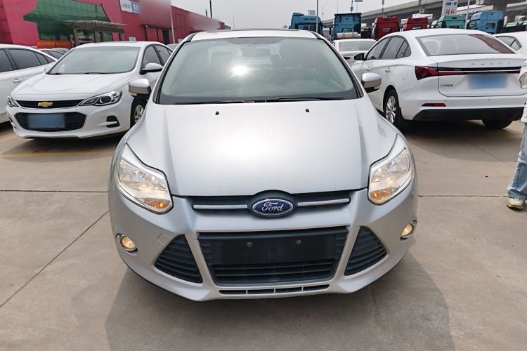 Used Ford Focus 2012 Sedan 1.6L Automatic Fashion Edition
