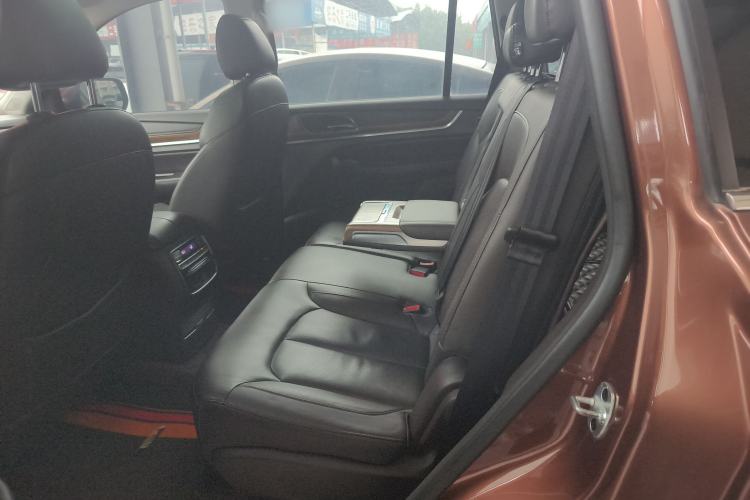 Used Roewe RX8 2018 30T Smart Connectivity Two-Wheel Drive Supreme Edition