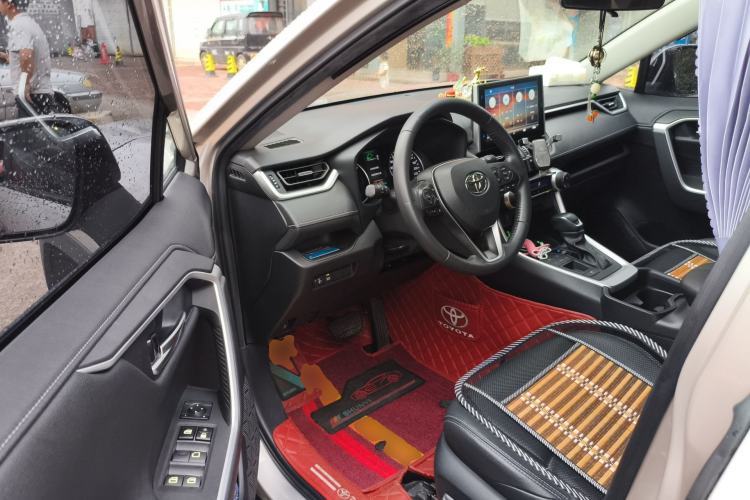 Used Toyota Wildlander 2022 Dual-Engine 2.5L E-CVT Two-Wheel Drive Luxury Edition