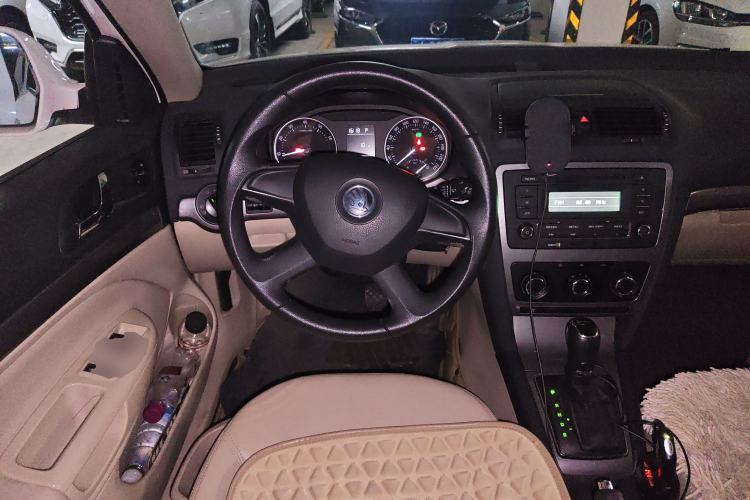 Used Skoda Octavia 2015 Classic Model 1.6L Automatic Yijie Version