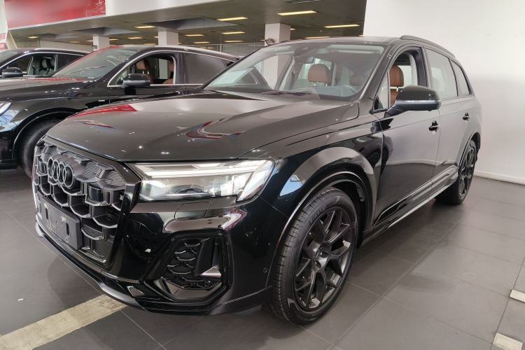 Used Audi Q7 2024 45 TFSI quattro S line Black Warrior Edition