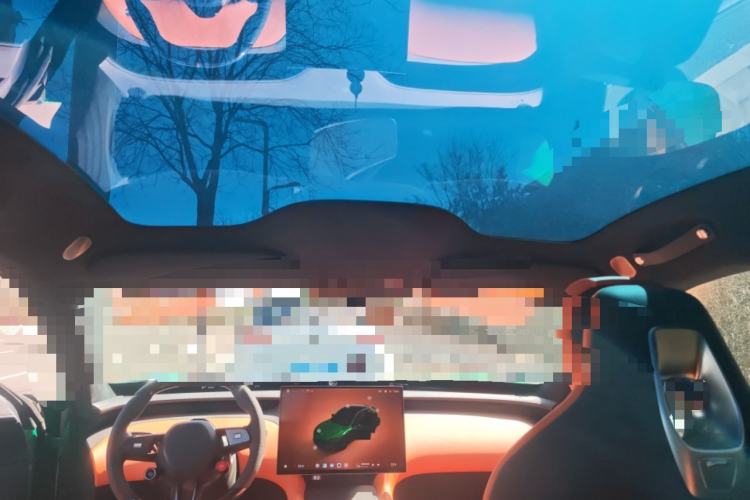 Used Xiaomi Auto YU7 2025 Ultra-Long Range High-Performance All-Wheel-Drive Max Edition Headliner