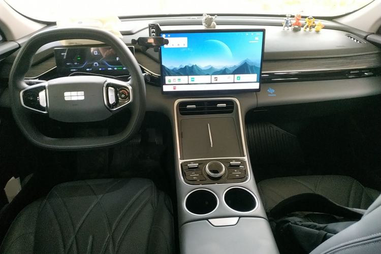 Used Geely Galaxy L6 2025 EM-i 60km Launch Edition Center Console