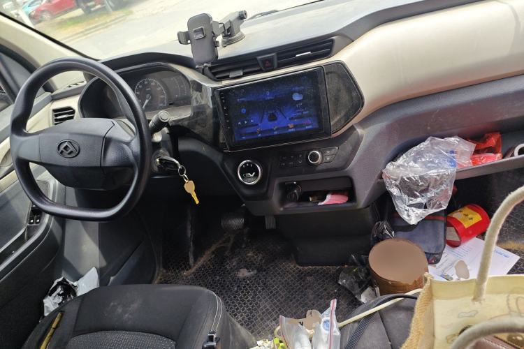 Used SAIC MAXUS EV30 2021 Pure Electric Smart Logistics Expert with Long Wheelbase—CATL