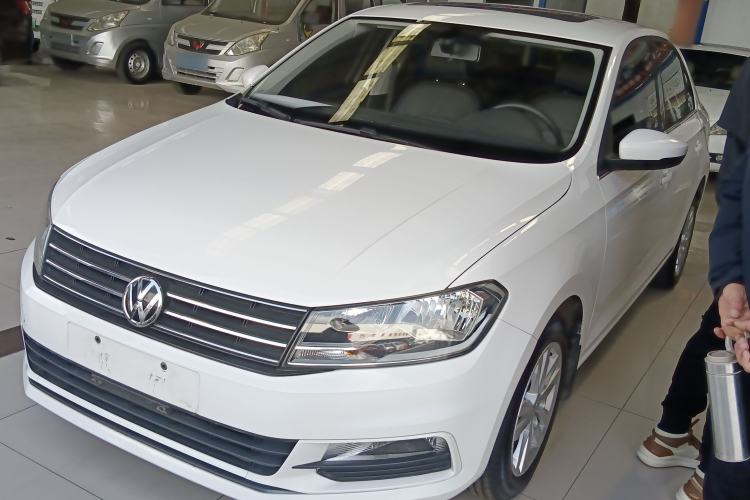 Used Volkswagen Santana 2016 1.6L Manual Comfort Edition