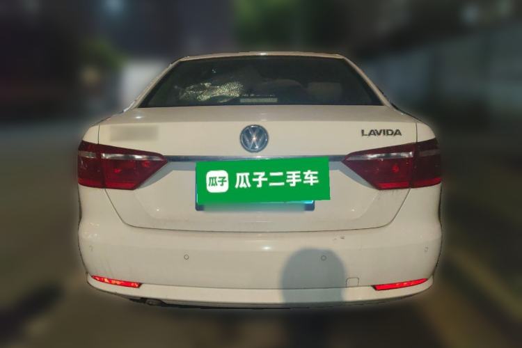 Used Volkswagen Lavida 2013 Restyled Classic 1.6L Manual Comfort Edition
