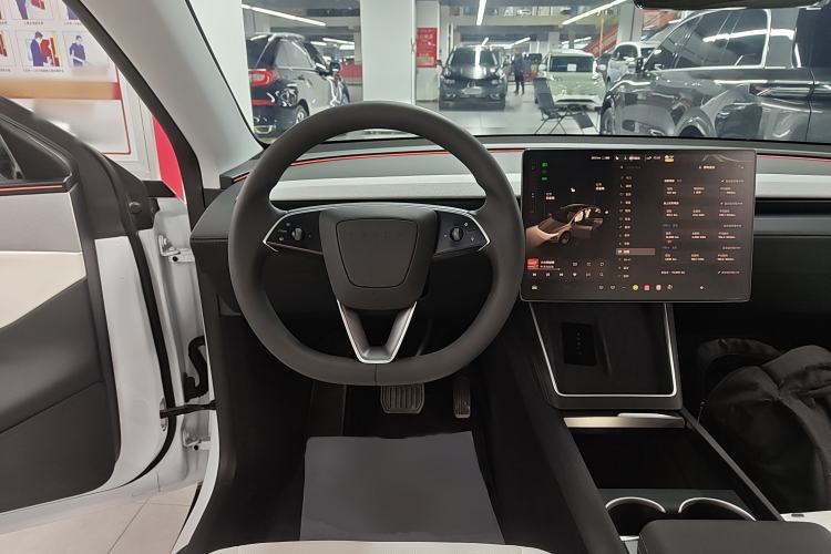 Used Tesla Model Y 2025 Rear-Wheel Drive First Edition