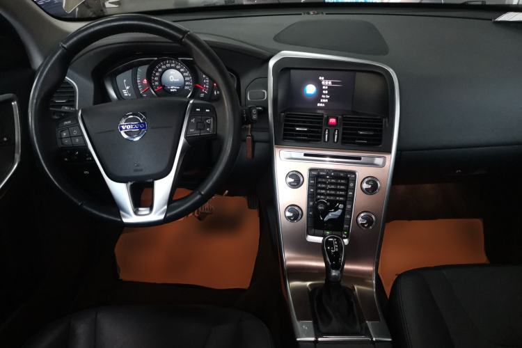 Used Volvo XC60 2017 T5 Smart Upgrade Edition