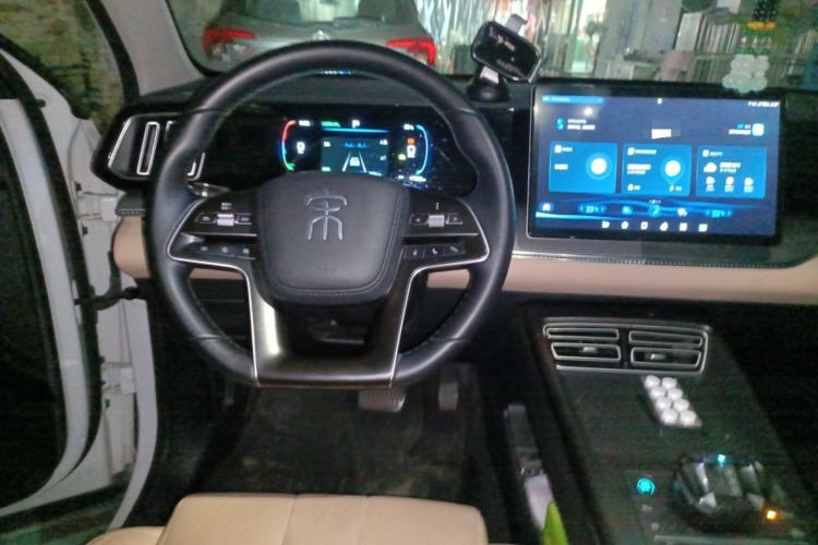 Used BYD Song Pro New Energy 2025 Second-Generation DM-i 75KM Overachiever Trim Steering Wheel