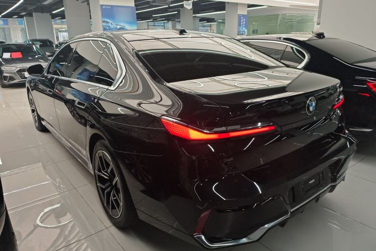 Used BMW 7 Series 2023 735Li M Sport Package