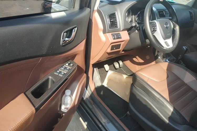 Used FORTHING SX6 2016 1.6L Manual Elite Model
