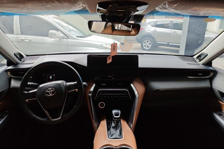 Used Toyota Venza 2023 2.0L CVT Two-Wheel Drive Prestige Version Interior 2