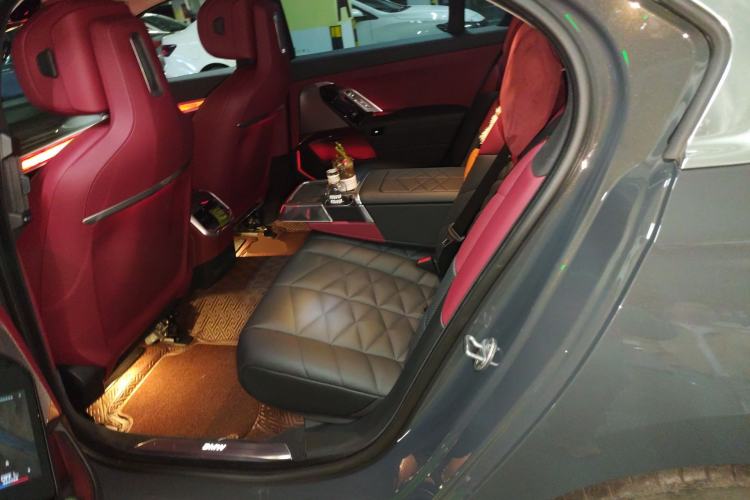 Used BMW 7 Series 2023 735Li Luxury Package
