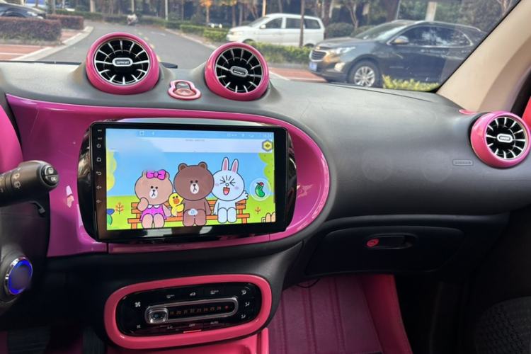 Used smart fortwo 2015 1.0L 52 kW hardtop Dynamic version