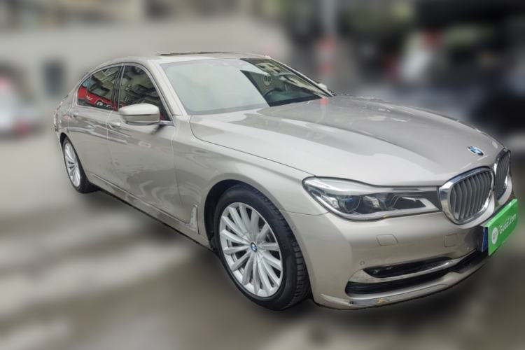 Used BMW 7 Series 2016 740Li Luxury Edition Front Right 45 Deg