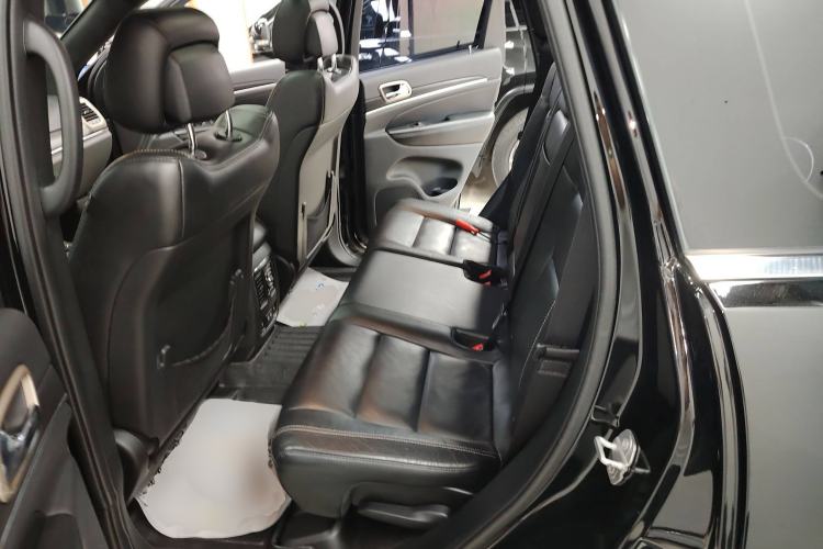 Used Jeep Grand Cherokee 2016 3.0L Comfort Navigation Edition