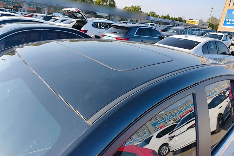 Used Geometry A 2022 Pro 600KM Red Apple Plus
