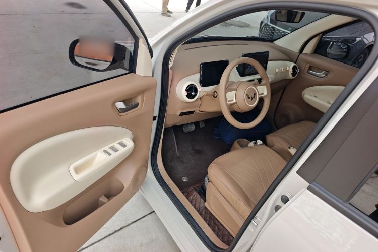 Used Wuling Hongguang MINIEV 2025 Four-Door Version Advanced Edition Driver Seat