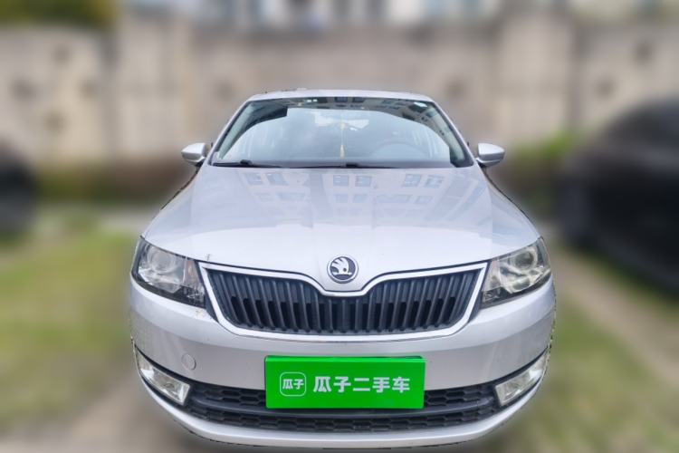 Used Skoda Rapid 2015 1.6L Automatic Smart Selection Model