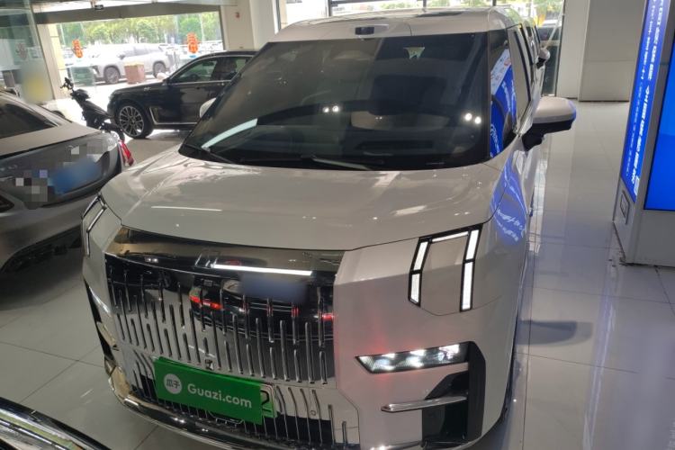 Used Zeekr 009 2024 Six-Seat Executive Version 4WD 108 kWh Front