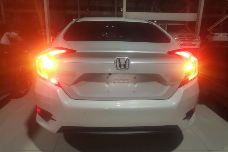 Used Honda Civic 2016 220TURBO CVT Luxury Edition
