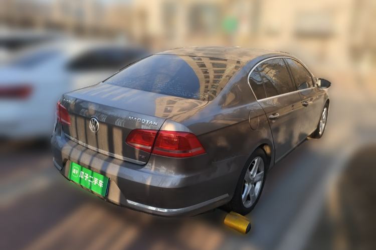 Used Volkswagen Magotan 2016 2.0 TSI Luxury Comfort Version Rear Right 45 Deg