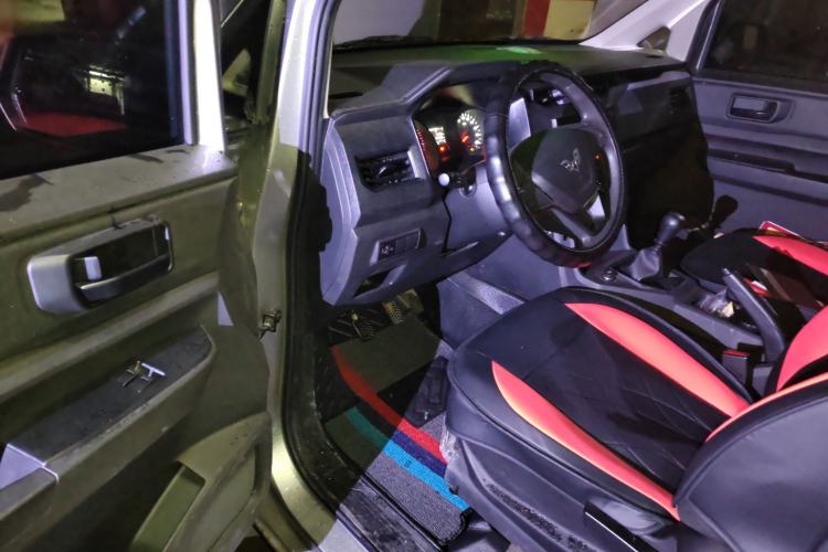 Used Wuling Hongguang PLUS 2020 1.5L Manual Standard Edition 5 Seats
