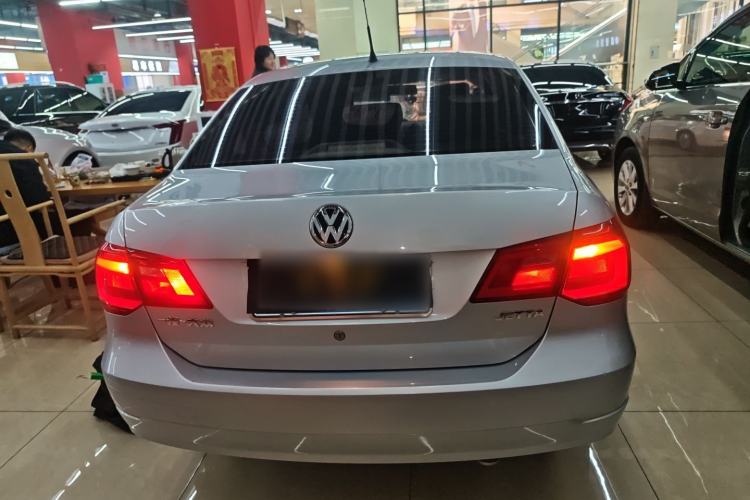 Used Volkswagen Jetta 2015 Zhuihui Edition 1.4L Manual Fashion Model Rear