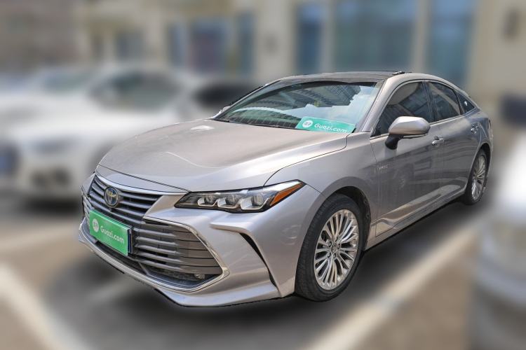 Used Toyota Avalon 2019 Dual-Engine 2.5L XLE Prestige Version China VI Standard