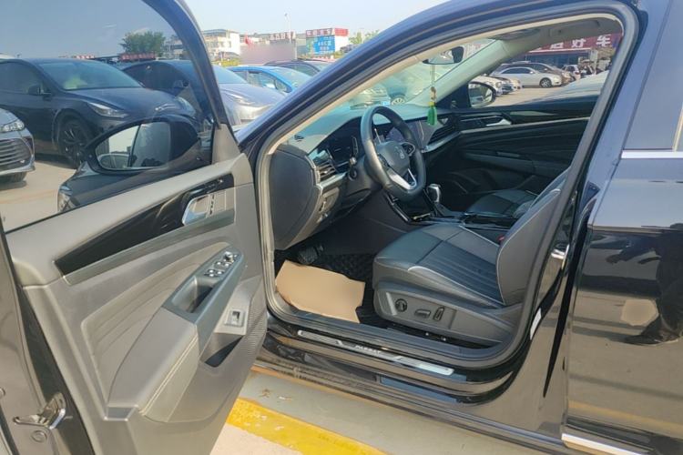 Used Volkswagen Passat 2023 Revised 330TSI Elite Edition Driver Seat