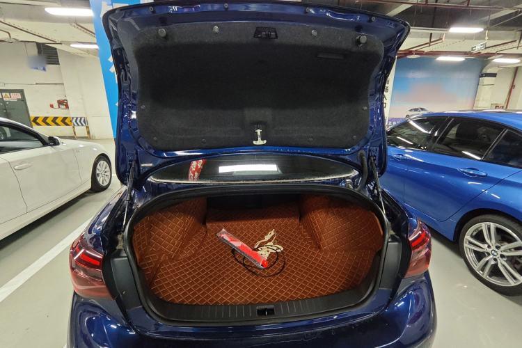 Used Infiniti Q50L 2018 2.0T Comfort Edition China VI Standard