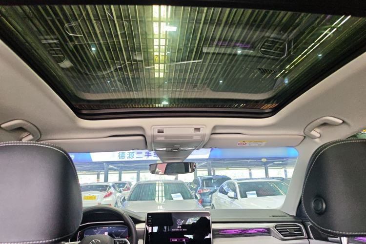 Used Volkswagen Tayron 2024 330TSI Two-Wheel Drive R-Line High-Energy Version
