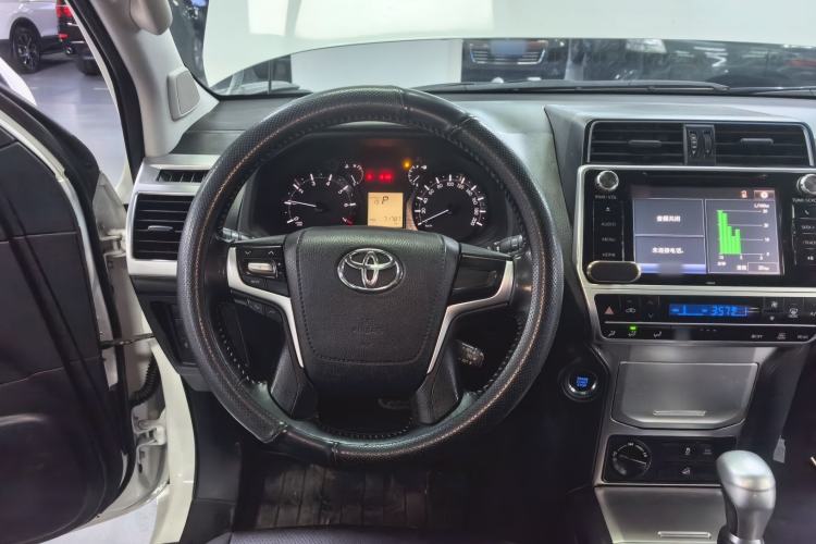 Used Toyota Prado 2018 3.5L Automatic SX Steering Wheel
