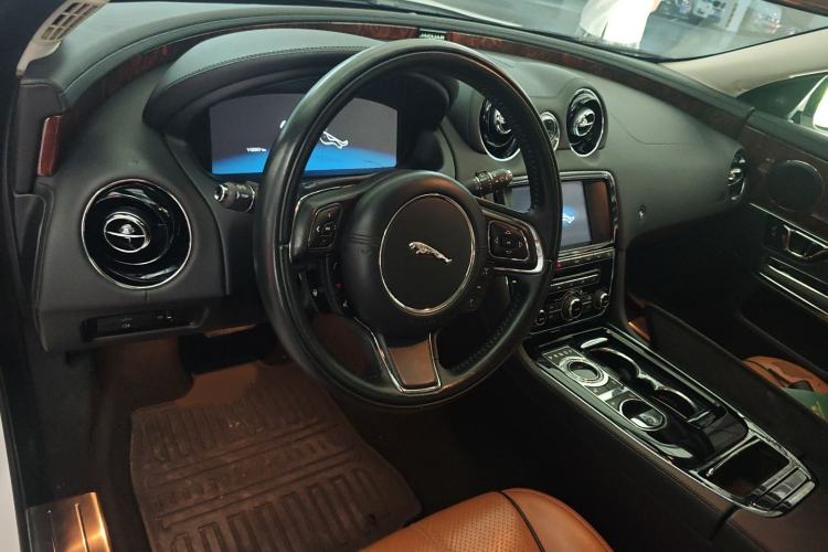 Used Jaguar XJ 2014 XJL 2.0T Two-Wheel-Drive Premium Business Edition