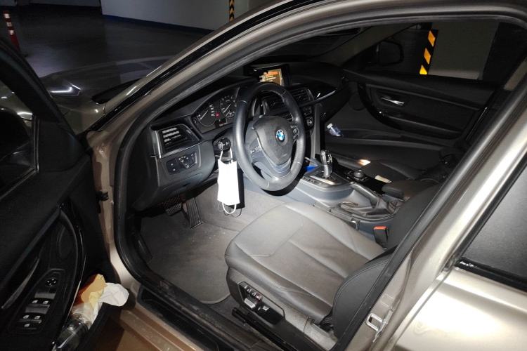 Used BMW 3 Series 2016 320Li Ambition Model