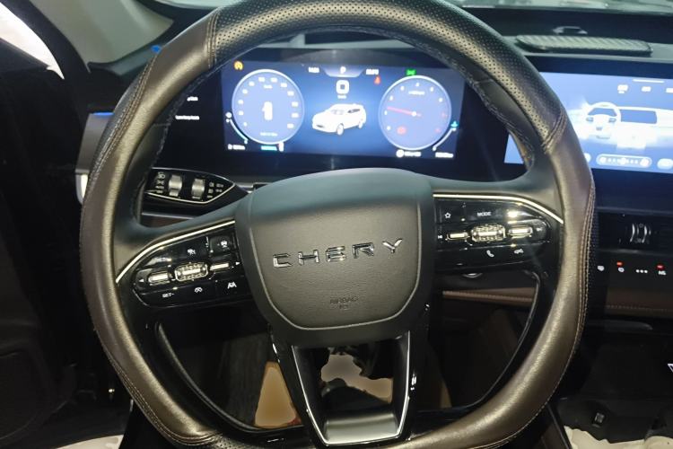Used Chery Tiggo 8 PRO 2024 Champion Edition 390T Two-Wheel Drive Peak Version 5 Seats Steering Wheel