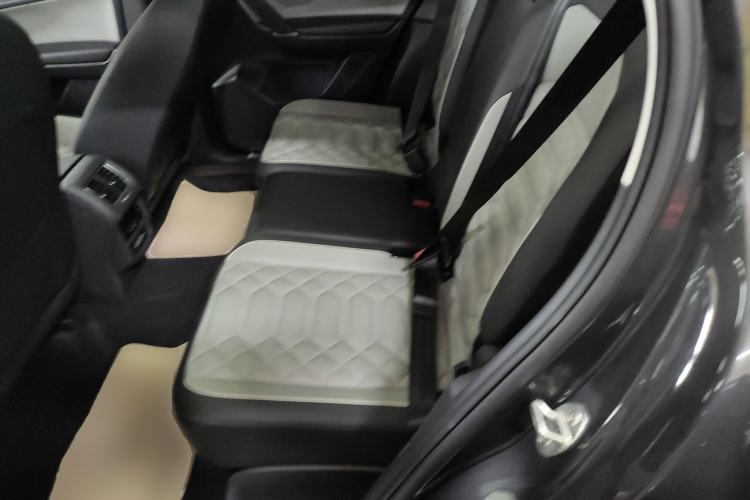 Used Volkswagen Tayron 2023 330TSI Two-Wheel-Drive Luxury Plus Advanced Version Left Rear Seat