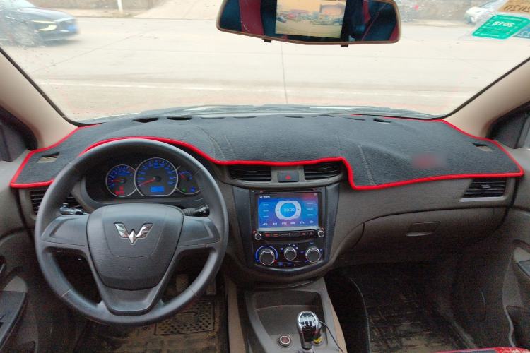 Used Wuling Hongguang 2014 1.5L S Standard Version