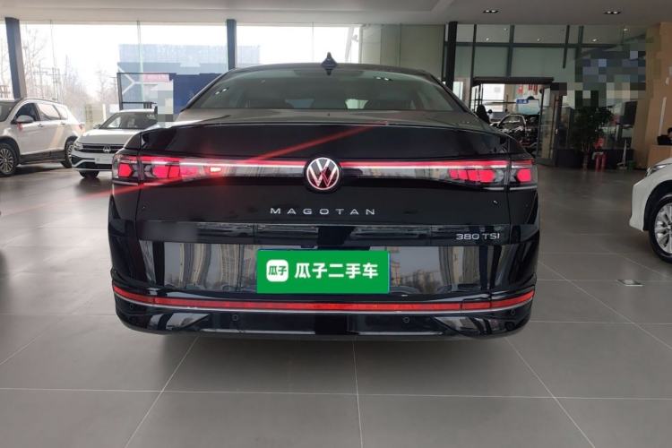 Used Volkswagen Magotan 2024 380TSI DSG Prestige Edition DaMai Package Rear