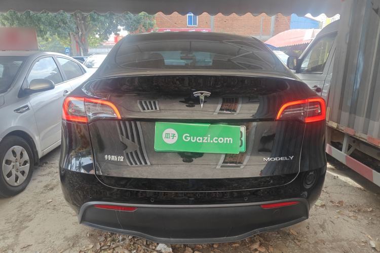 Used Tesla Model Y 2021 Standard Range Rear-Wheel Drive Version
