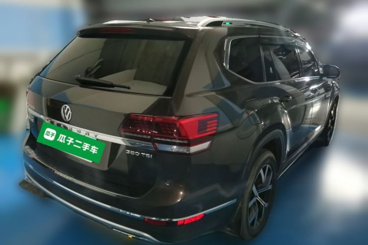 Used Volkswagen Teramont 2017 380TSI Four-Wheel Drive Luxury Edition Rear Right 45 Deg